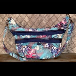 Lug Hippy Palm leaves crossbody bag